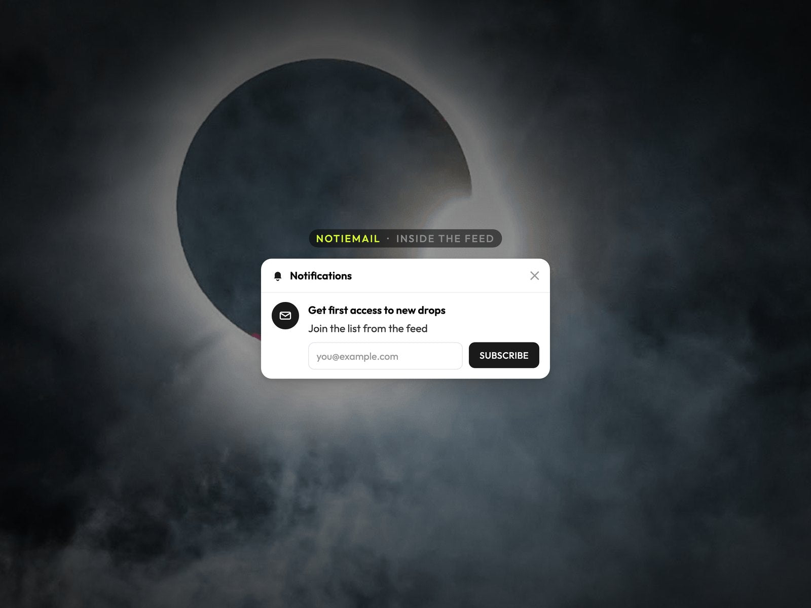 Product photograph in an Atomato on-site messaging mockup
